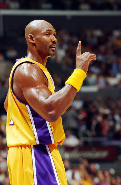 顺势塞进肋 顺势塞进肋