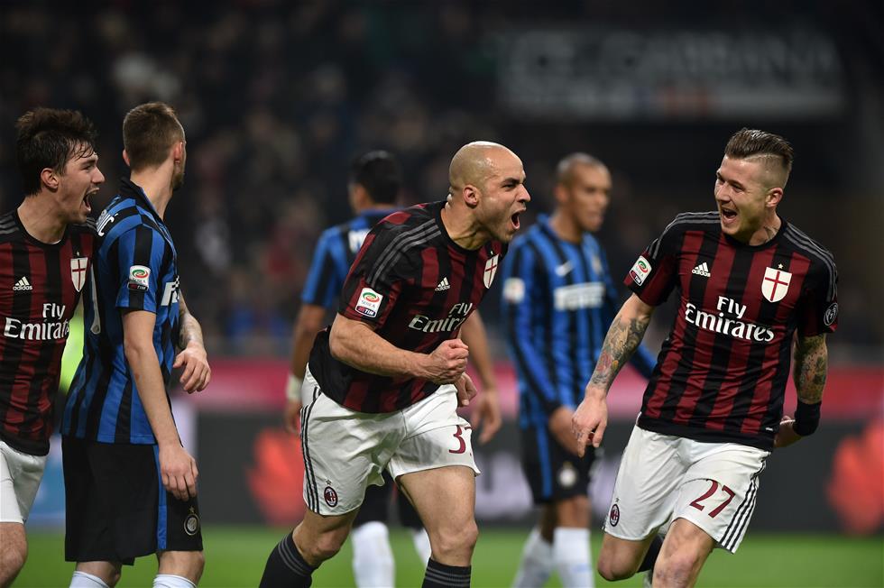 中间还夹着 中间还夹着